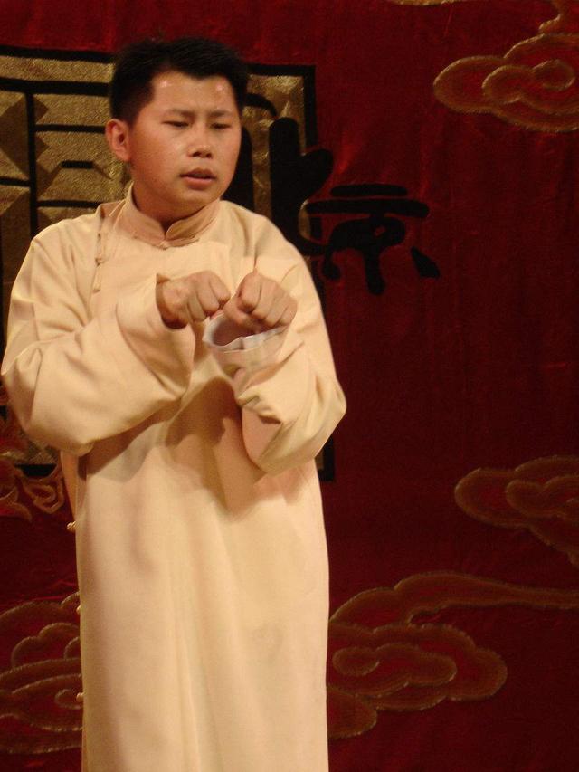 何云伟现状堪忧为何离开德云社,何云伟李菁不合作分开原因是什么